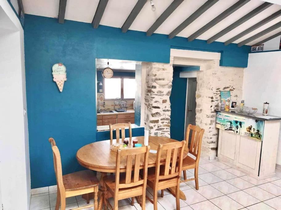 Charmante Maison Atypique En Village Saint-Colombin Exterior foto