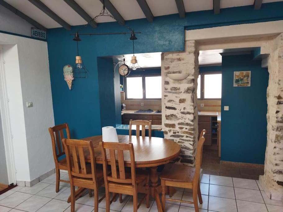 Charmante Maison Atypique En Village Saint-Colombin Exterior foto